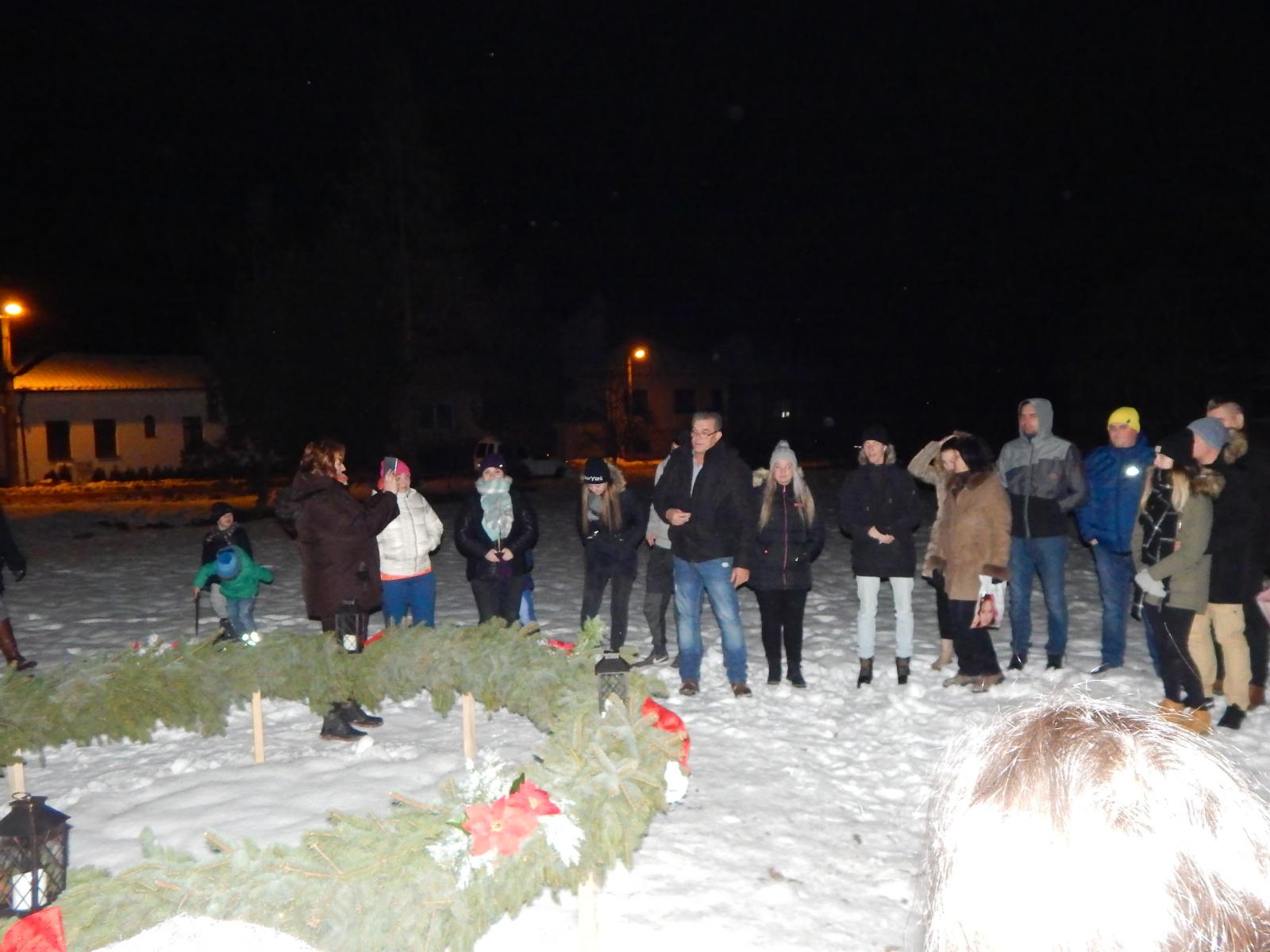 Fotogaléria Adventný veniec 2017 (14) Adventný veniec 2017